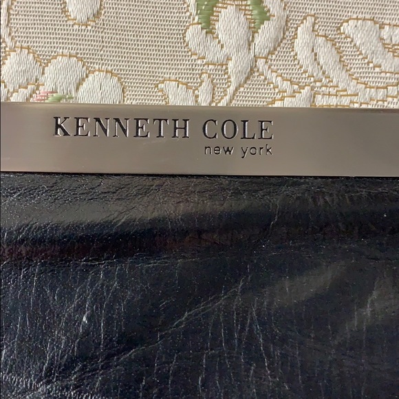 Kenneth Cole Clutch NWOT black - Picture 2 of 7